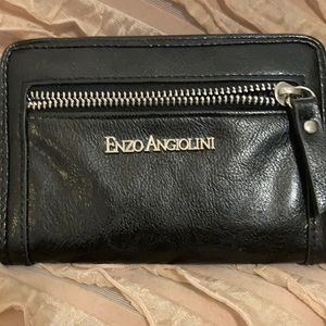 Enzo Angiolini wallet